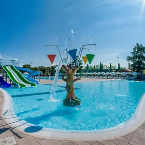 Del Garda Village And Peschiera del Garda